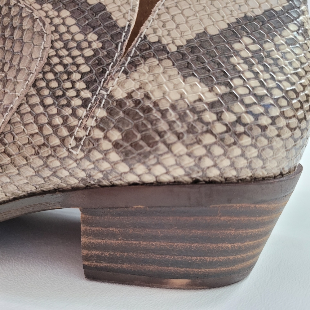 NWT Lucky Brintly Leather Waterproof Bootie 9.5 - Picture 4 of 11